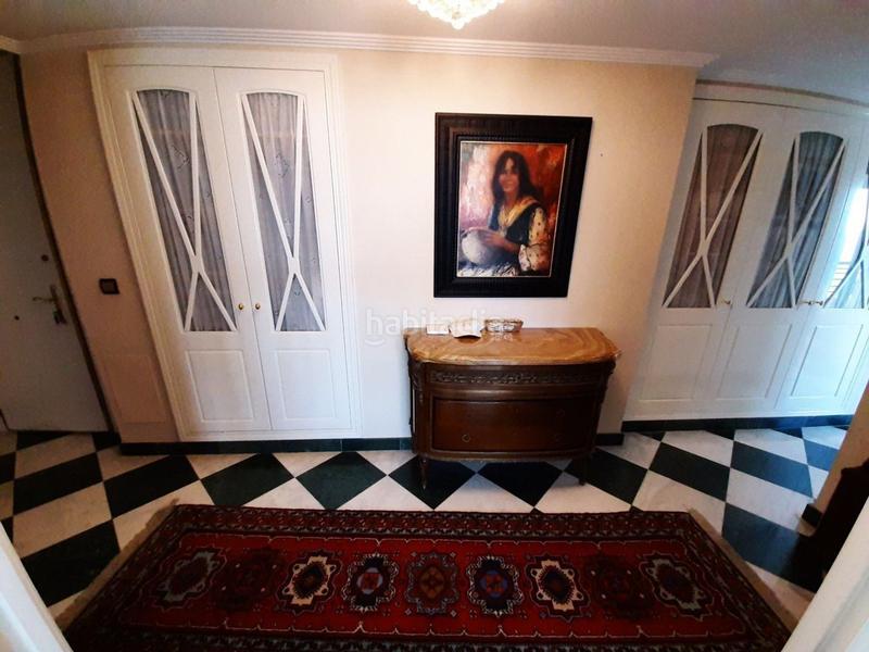 Foto f62a2f60-4249-48d3-bb16-080c5c306316. Flat with pool in Playa Levante Benidorm