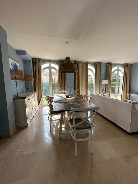 Foto b853b5bd-ef3c-493a-8ecd-d23a0b5bad20. House with pool in Golf Bahía Finestrat