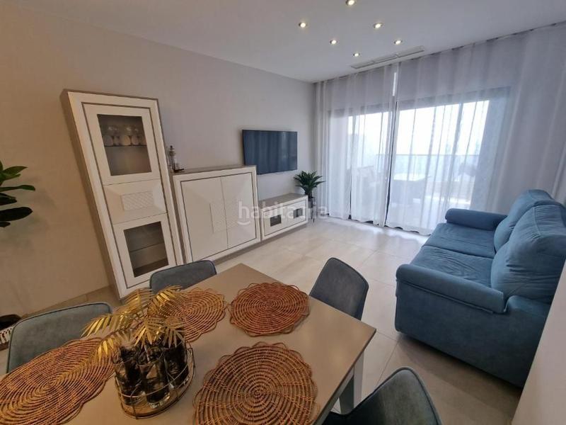 Foto 6e302538-ada9-4884-9019-a5e5c54eee84. Apartament amb piscina a Playa Poniente Benidorm