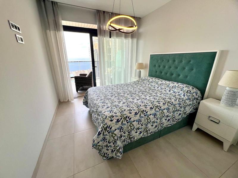 Foto a867442c-fbee-4474-8375-408b4e91a027. Apartament amb piscina a Playa Poniente Benidorm