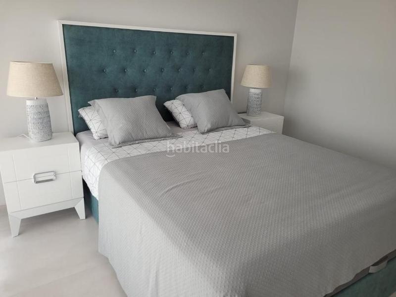 Foto e3ca4d4b-9115-471a-aa6d-4adc063e9c33. Apartament amb piscina a Playa Poniente Benidorm