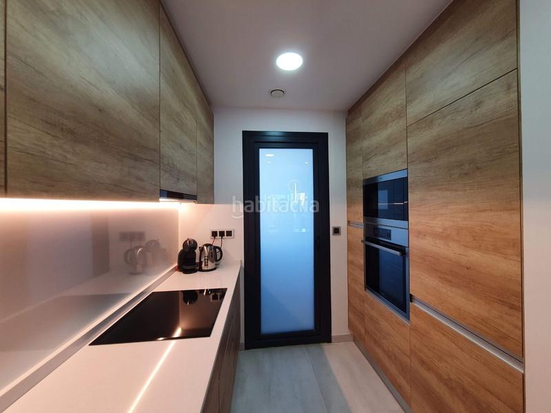 Foto edae4c83-a27d-4bc8-af98-60d00d9ff4f1. Apartament amb piscina a Playa Poniente Benidorm