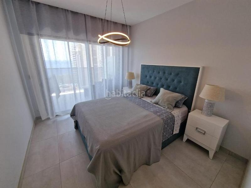 Foto f5299f99-8440-40f8-a897-d1dd4aefbc25. Apartament amb piscina a Playa Poniente Benidorm