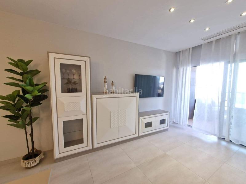 Foto fa7f837e-feed-4dab-b4eb-6261cd75ad13. Apartament amb piscina a Playa Poniente Benidorm