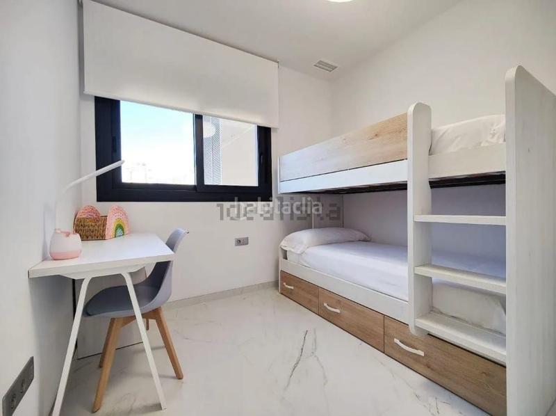 Foto 2228560e-7575-4fc0-bbb3-1407b8276c5d. Appartement mit pool in Playa Poniente Benidorm