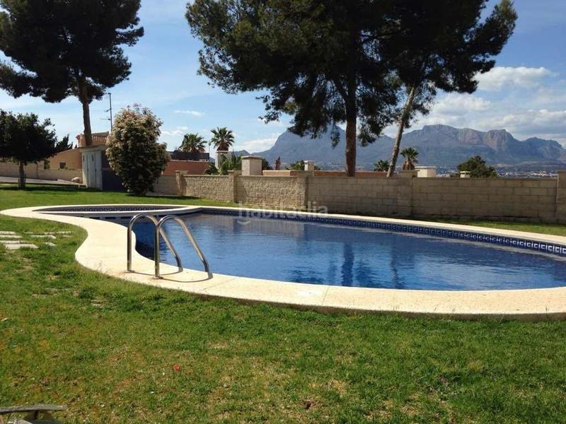 Foto a45d3c94-4068-41ee-bf3f-728fcc89cdb1. Casa adossada amb piscina a L´Albir Alfàs del Pi (l´)