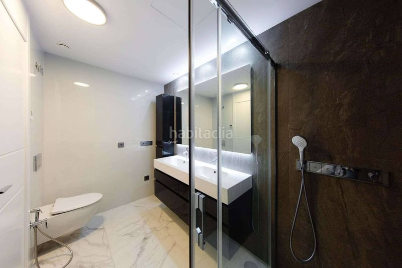 Foto 3641ee53-e8b4-41c1-9c6e-ebbe58a561a6. Apartament amb piscina a Playa Poniente Benidorm