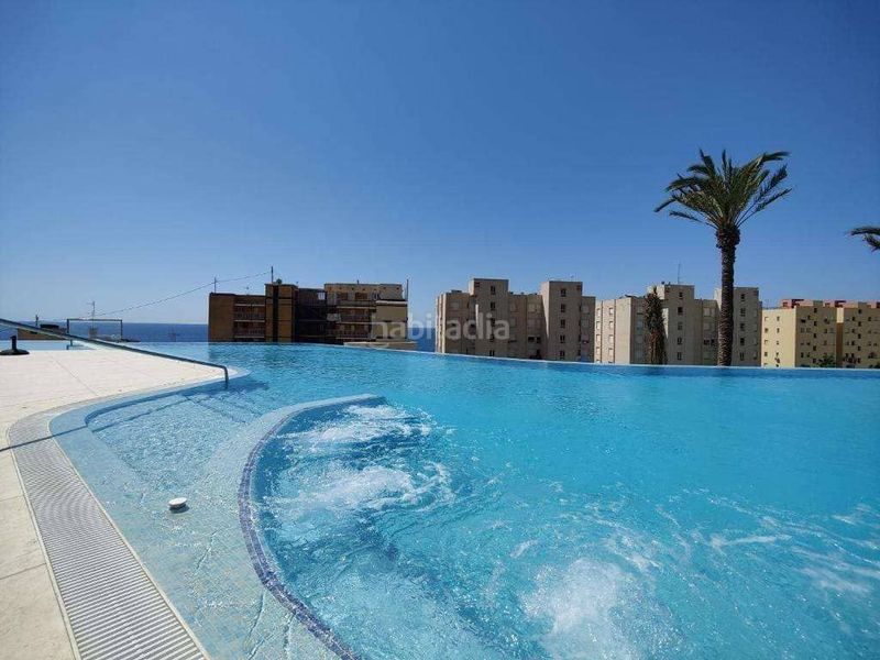 Foto a3ad33b0-12ad-4446-a514-565f760b1a92. Apartament amb piscina a Playa Poniente Benidorm