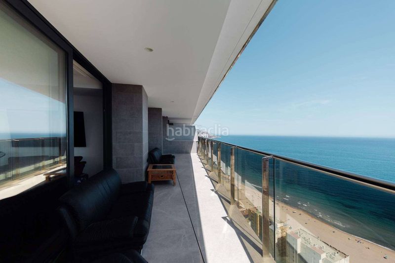 Foto b9748ec0-b18c-46fc-bd10-0d8c4bb9cd62. Apartament amb piscina a Playa Poniente Benidorm