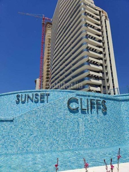Foto eda40d2d-7c78-4310-8835-2bb207b4ee39. Apartament amb piscina a Playa Poniente Benidorm