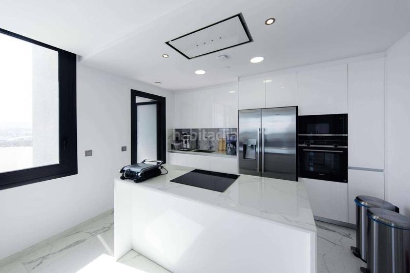 Foto 0bc4aefe-ef5c-42a1-9699-d930d48602a3. Appartement avec piscine dans Playa Poniente Benidorm