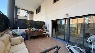 Duplex  Carrer xaloc. Dúplex reformado de 108 m a 500 m de la playa  4 habitaciones  p