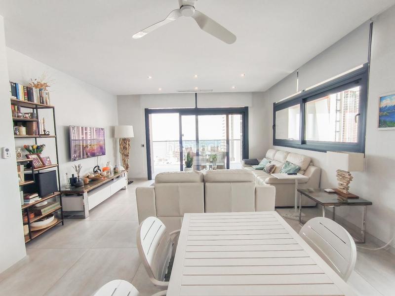 Foto 7c301ab1-46d5-4a2d-bf32-0e3a4fae49ef. Apartamento en Playa Poniente Benidorm