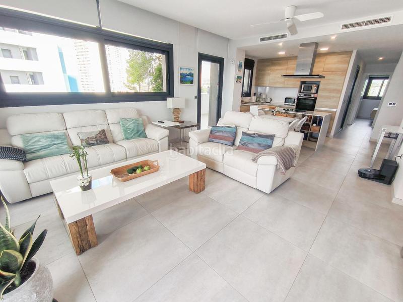 Foto f027e65a-fbbc-4e21-b5d9-b5dd24deba56. Appartement avec piscine dans Playa Poniente Benidorm