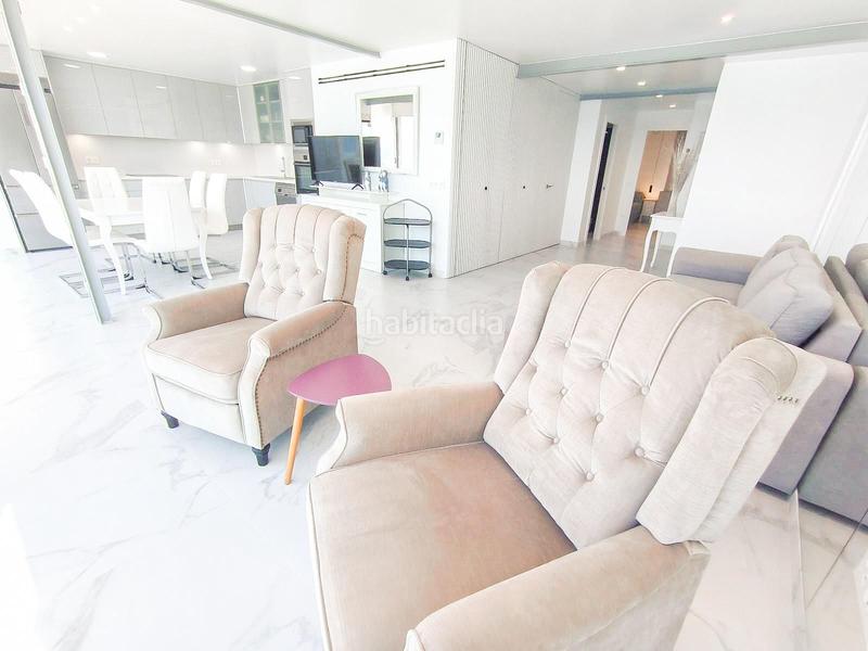 Foto f7b88474-c591-4a31-ac63-9376fd3cc945. Dúplex en Playa Poniente Benidorm