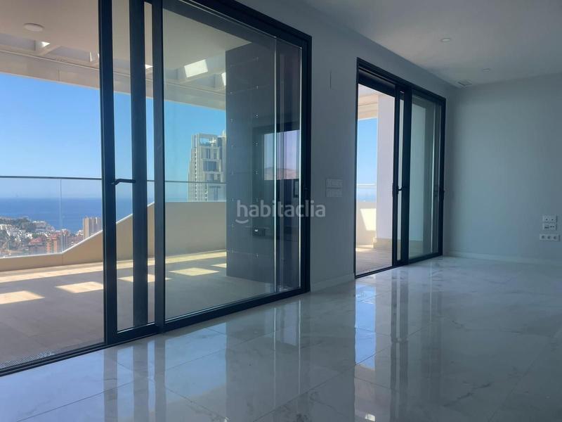Foto 85b76d96-fa1d-4792-a90f-bfbd0995a44f. Apartamento en Playa Poniente Benidorm