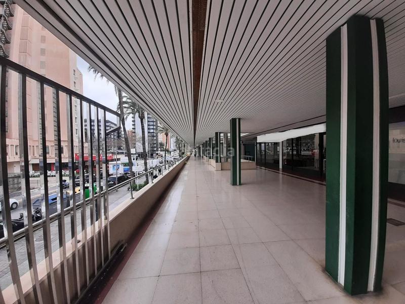 Foto 4e0bad1d-bace-4b27-ac8f-dbd7d0130d1f. Local comercial en Playa Levante Benidorm