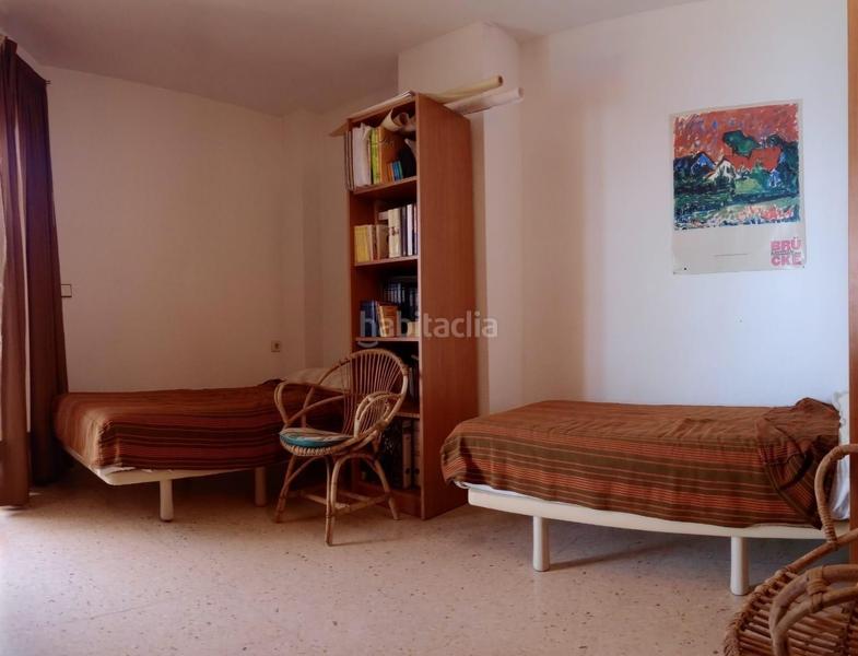 Foto 5455ccba-4ceb-40d6-a91d-407c2d090776. Apartament amb piscina a Playa Levante Benidorm