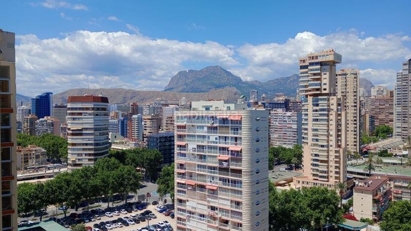 Foto 2db8af60-49f9-46ce-b18f-c5abfd903935. Appartement avec piscine dans Playa Levante Benidorm