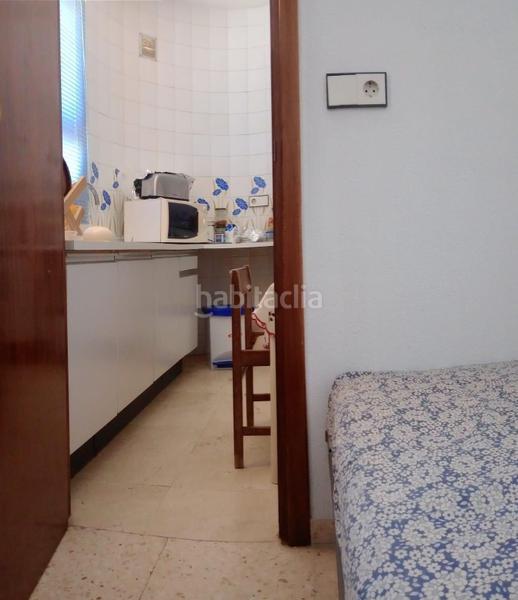 Foto 150a70cd-f81a-463e-853c-9ff3997b5e79. Piccolo appartamento con piscina in Playa Levante Benidorm