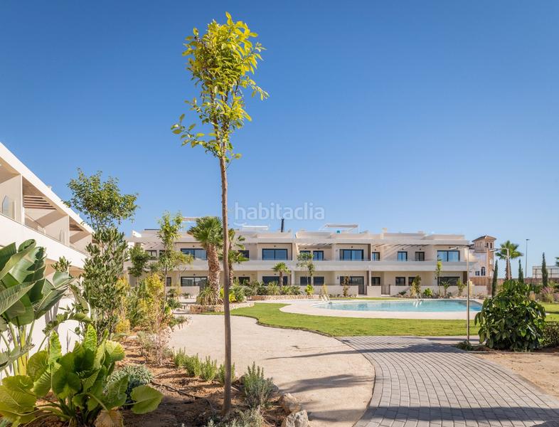 Foto b18491c9-7589-4d88-a0e4-6093f7489d73. Casa adossada amb piscina a Playa de los Náufragos Torrevieja