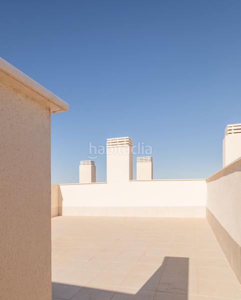 Foto 9e13f588-c10a-4f42-9a5a-4013fab53923. Reihenhaus mit pool in Playa de los Náufragos Torrevieja