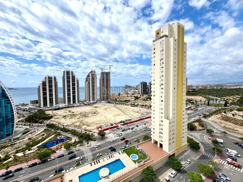 Foto 2ac0c71e-1ae2-4e32-a2a4-31d1bc1b40e9. Piccolo appartamento con piscina in Via Parque Benidorm