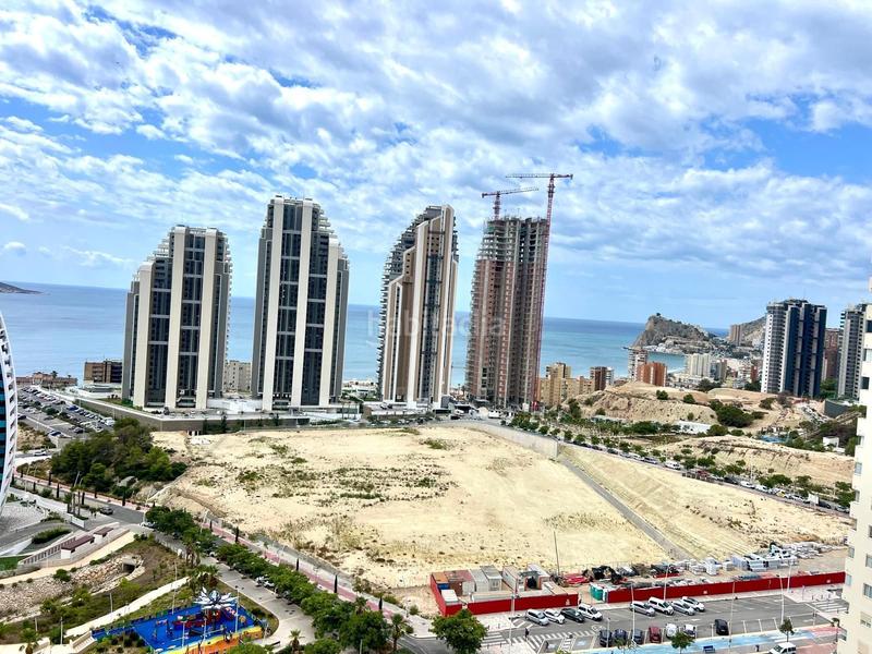 Foto b47432f4-31c4-455f-a00d-242bdbb7e7f9. Piccolo appartamento con piscina in Via Parque Benidorm