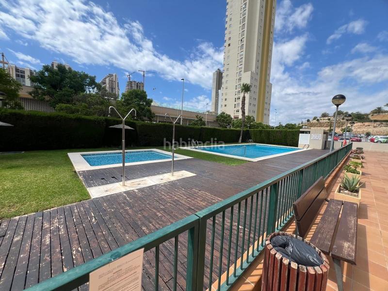 Foto f3cd2dda-67a0-40b3-af1f-f7ac9b7fd538. Piccolo appartamento con piscina in Via Parque Benidorm