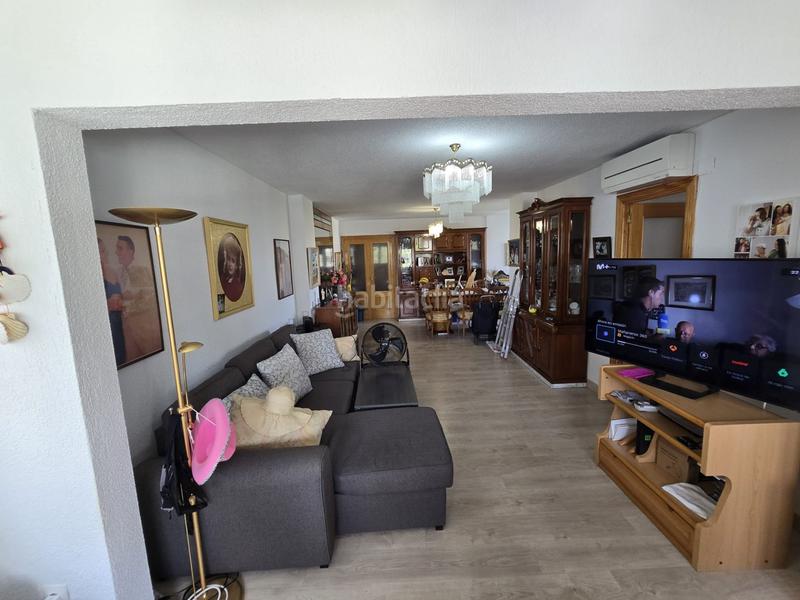 Foto 9a045b5b-94df-40a8-b17d-ddb3cdaf1627. Appartement avec piscine dans Playa Poniente Benidorm