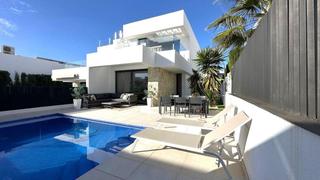 House in Montebello - Nou Espai