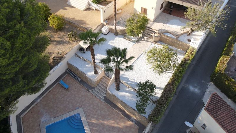 Foto b90ae5c1-0292-44a6-ba01-bf2ff9db9293. Casa amb piscina a Barranco Hondo Nucia (la)