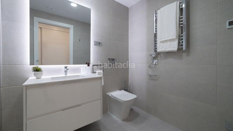Foto 10fa7e4e-f52d-417c-8a75-195b0d096cbf. Attico con piscina in Via Parque Benidorm