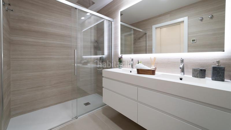 Foto 9285bb0d-19f4-4ffc-851a-5a8fa51f01c9. Penthouse with pool in Playa Poniente Benidorm