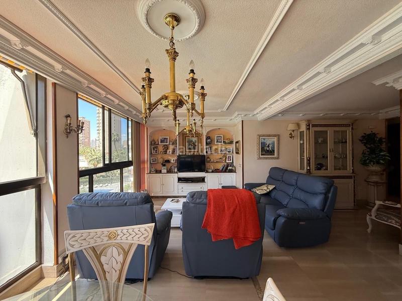 Foto 79baf10f-b08a-49fa-b438-e1d7eb9f037d. Apartament amb piscina a Playa Levante Benidorm