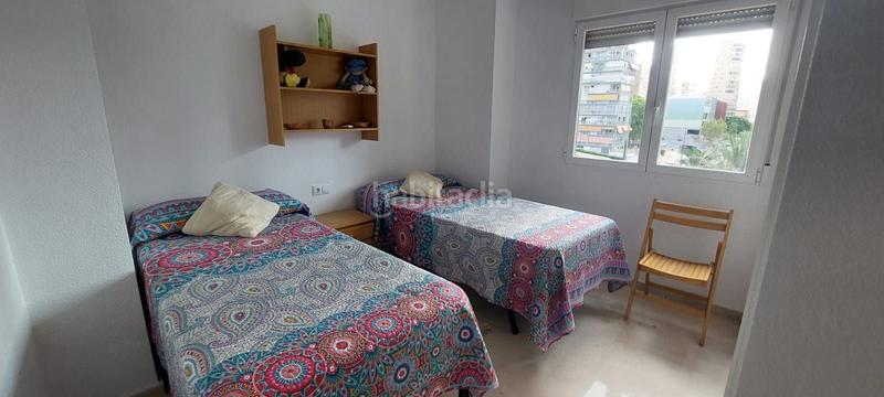 Foto 25027f05-a040-42f3-83e7-c454482f0ef1. Apartament amb piscina a Levante Alto Benidorm