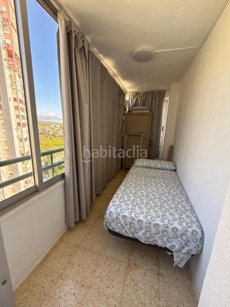 Foto 3a4cdd1a-40a5-4c99-812a-495e9300cf08. Apartament amb piscina a Playa Poniente Benidorm