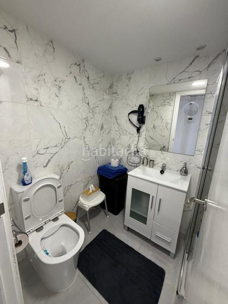 Foto ceee9d7f-83c5-4281-89c5-98c165031b69. Apartament amb piscina a Playa Poniente Benidorm