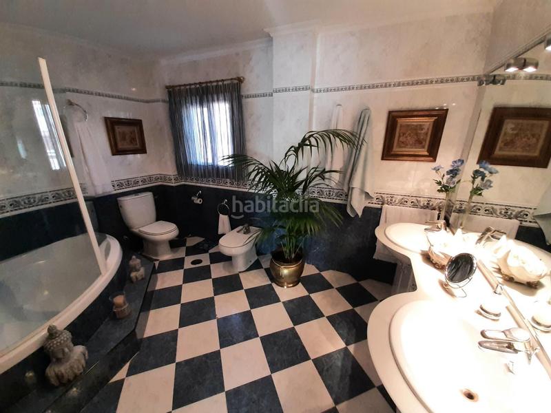 Foto c5d0b385-9d22-4e09-abb1-ed8f43095463. Casa con piscina in Sierra Helada Benidorm