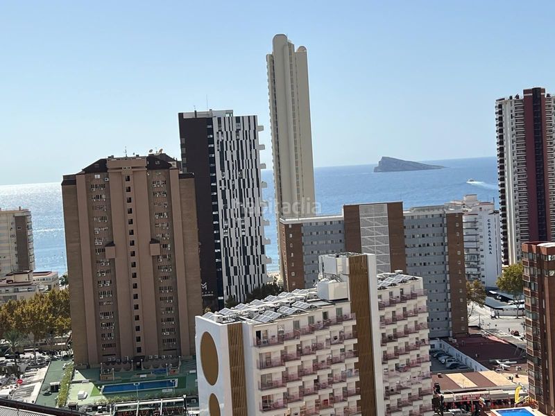 Foto 022b1329-dd99-4525-bdc7-2f04adcd3e3e. Pis amb piscina a Playa Levante Benidorm