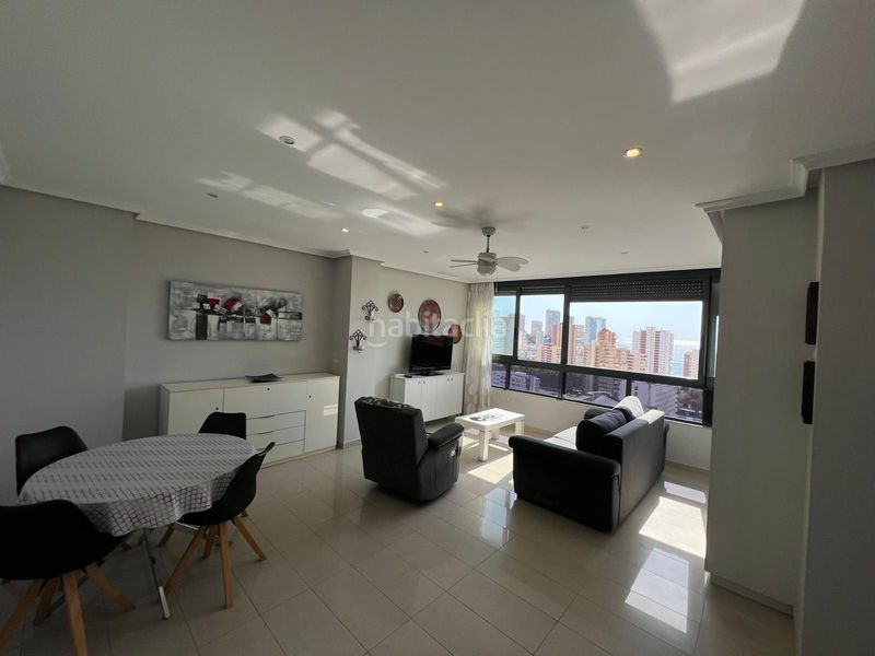 Foto bedbce77-dfac-4600-a0a7-23d7398b5670. Pis amb piscina a Playa Levante Benidorm