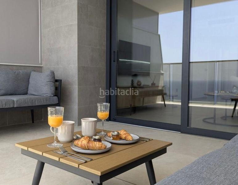 Foto e26c9e7c-0696-469f-81c6-6897a53aa046. Etagenwohnung mit pool in Playa Poniente Benidorm