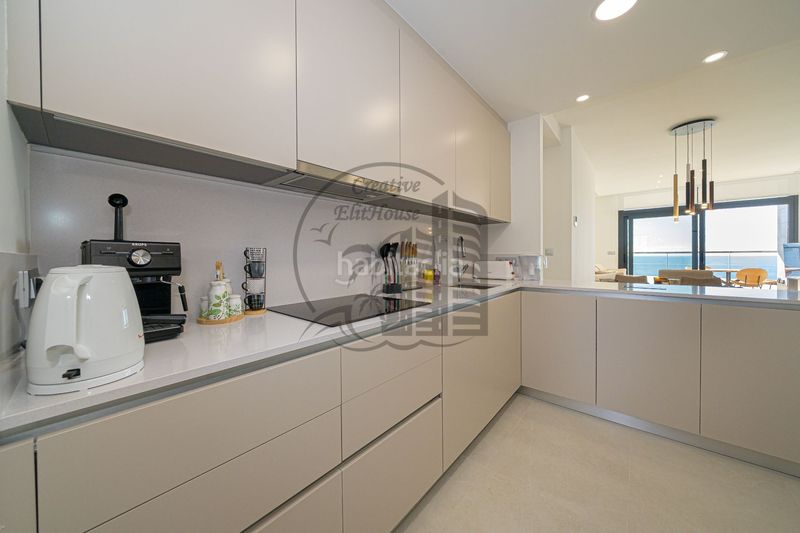 Foto 166bef09-e8e4-4428-9634-b9b53469d71c. Apartament amb piscina a Playa Poniente Benidorm