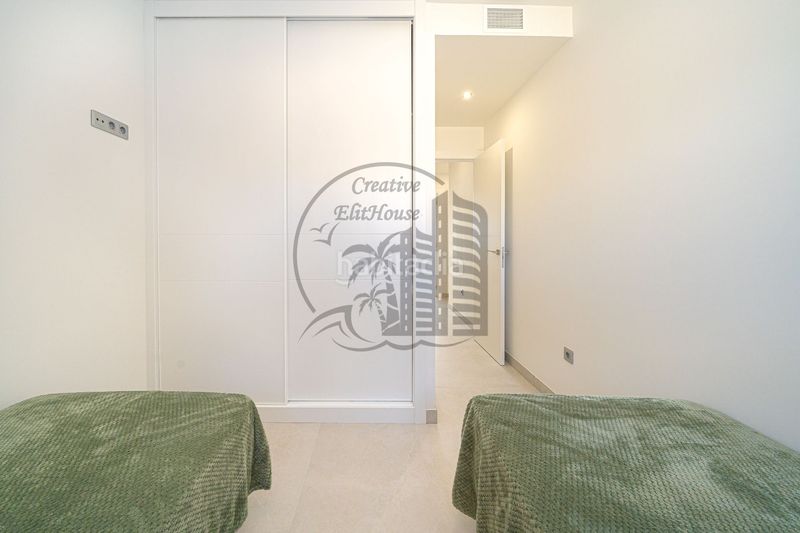 Foto 1dfa664c-42b5-4763-a816-7c9feb352d63. Apartament amb piscina a Playa Poniente Benidorm