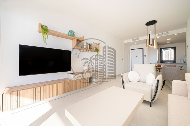 Foto a12d346d-cd76-4be1-82f8-5b699cd4ae6c. Apartament amb piscina a Playa Poniente Benidorm