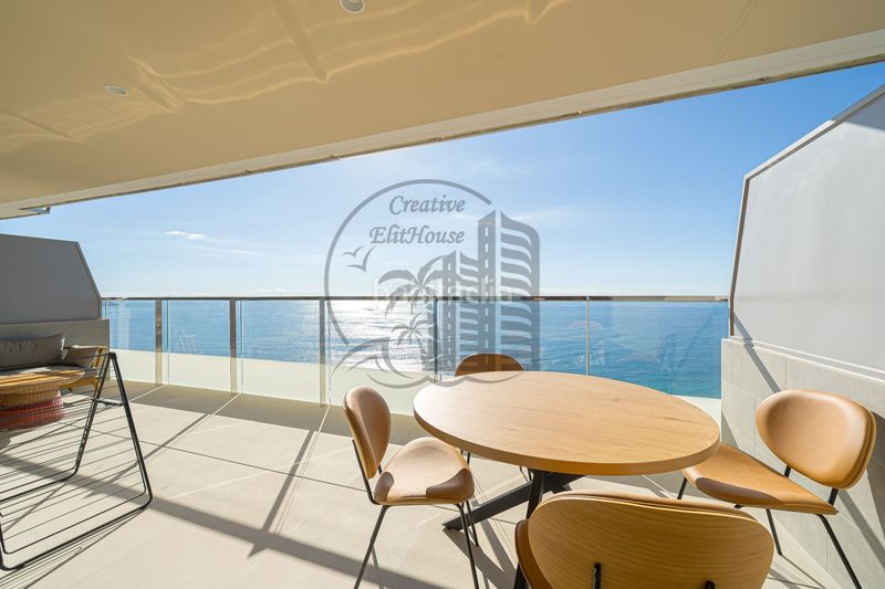 Foto cfac9a45-a3c9-4afb-9d00-7d6e43486706. Apartament amb piscina a Playa Poniente Benidorm