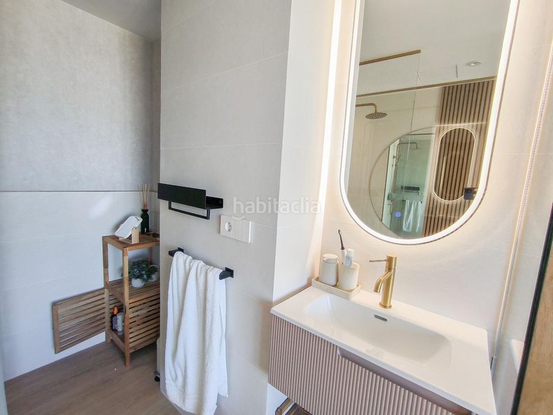 Foto d1f5ad31-6606-469a-b39f-74cdb50ad87b. Piso en Playa Poniente Benidorm