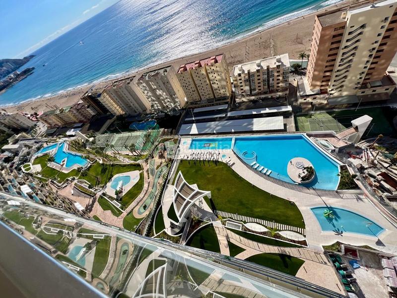 Foto 86d17926-4e3b-4c62-b4ff-a3428405f93a. Appartamento con piscina in Playa Poniente Benidorm