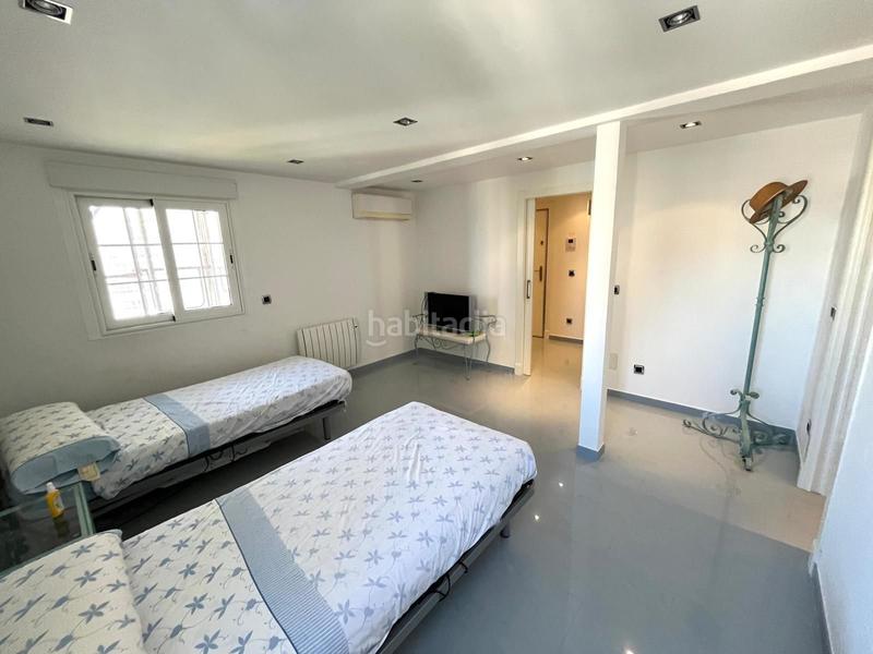 Foto ead8eea2-6b36-44c7-9d30-36c087e0f996. Attico in Playa Levante Benidorm