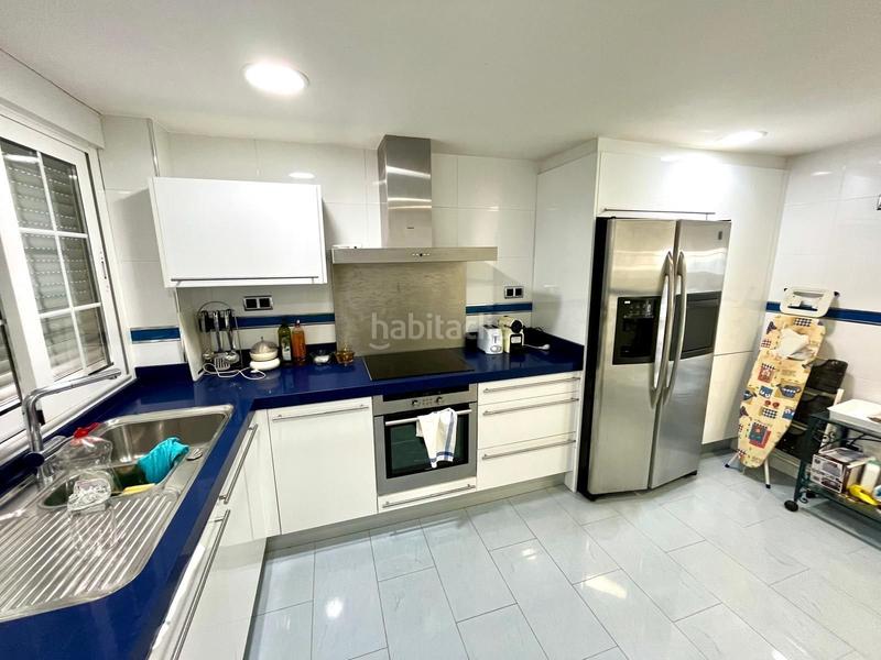 Foto e90a3986-7292-40a0-9dcc-9631ce672751. Dachwohnung in Playa Levante Benidorm